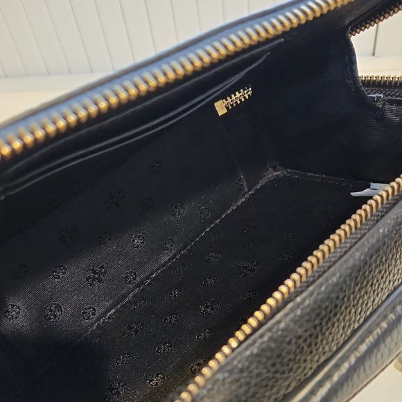 Tory Burch Black and Gold Crossbody Bag - Picture 3 of 4